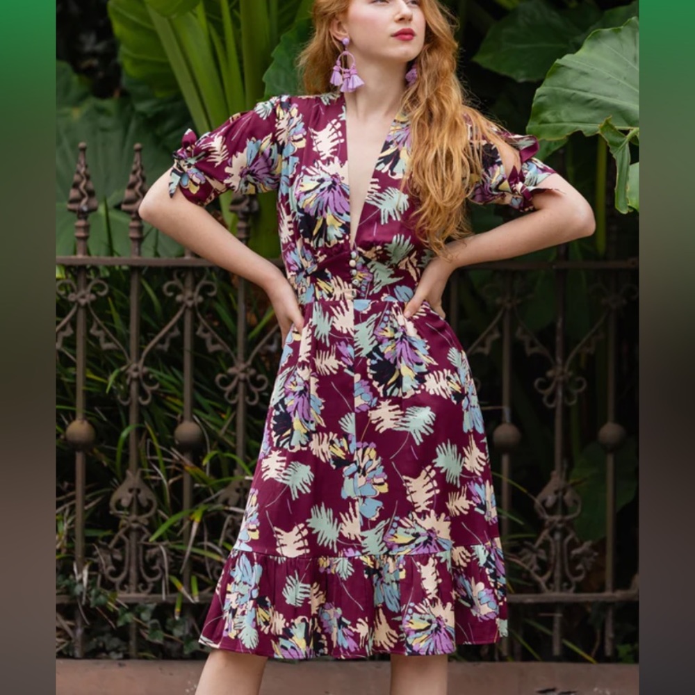ANASTASIA RUFFLE DRESS - BORDEAUX FERNS